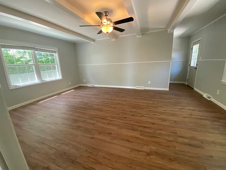 3420 Canterbury St — Photo 2