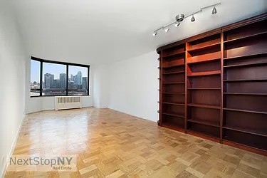 Rented by NextStopNY