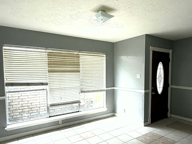 3226 Hombly Rd — Photo 10
