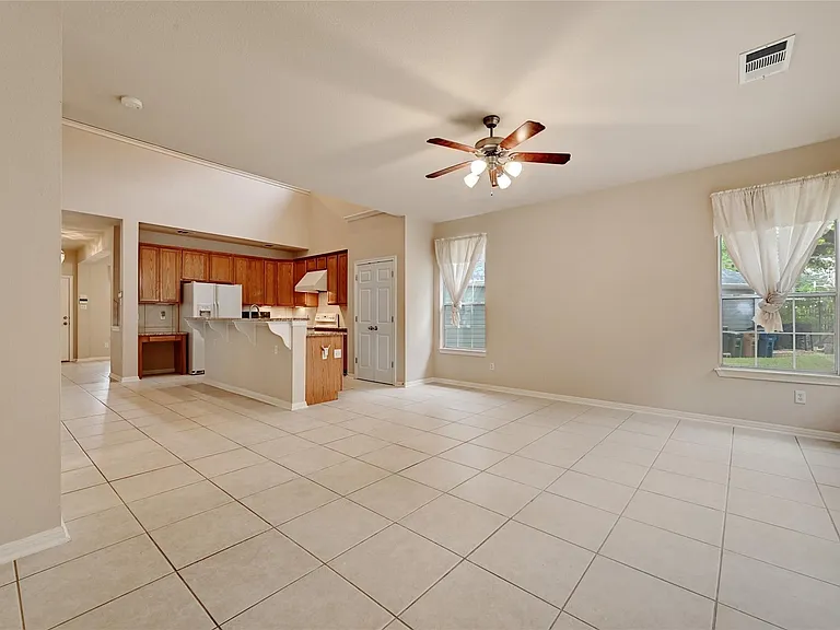 411 W Saint Elmo Rd #34 — Photo 6