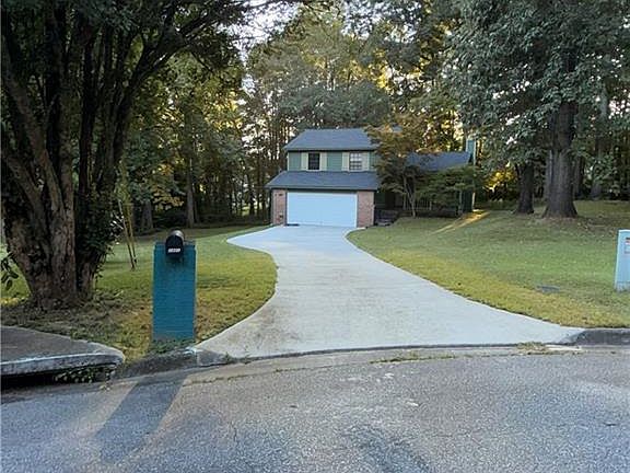 2nd image of 3301 Gate Ct