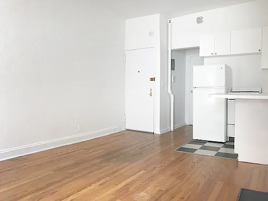 Rented by AJ Clarke | media 4