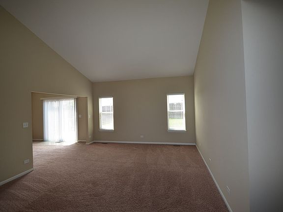 3rd image of 502 Magnolia Dr