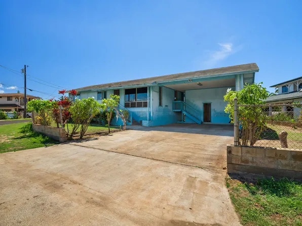 8514 Ou St, Kekaha, HI 96752