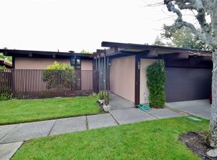 127 Surrey Ln, San Rafael, CA 94903