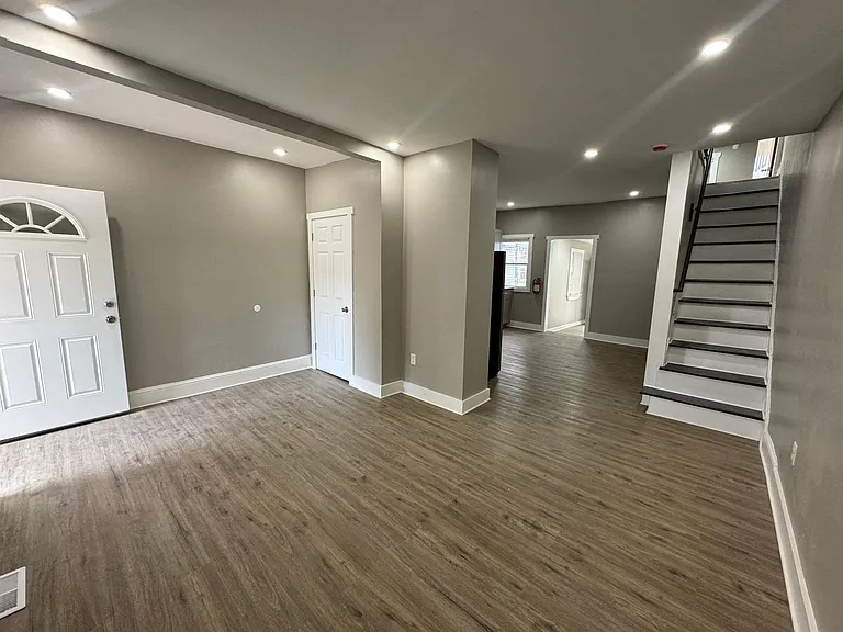 149 E Federal St — Photo 5