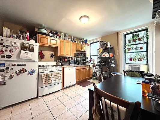 Rented by Highline Residential | media 16