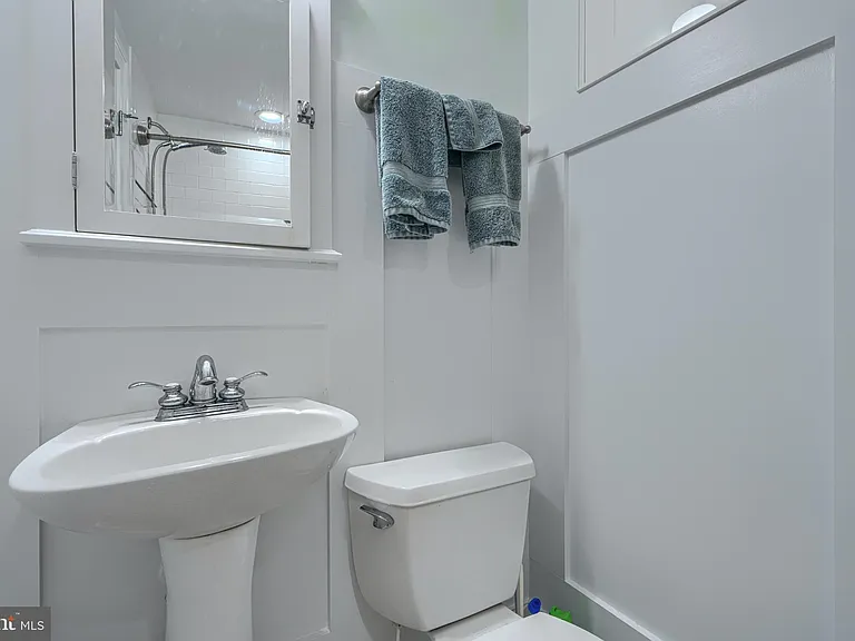 600 S Robinson St — Photo 17