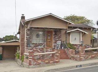 307 Eardley Ave, Pacific Grove, CA 93950