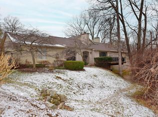 1137 Ivyglen Cir, Bloomfield Hills, MI 48304
