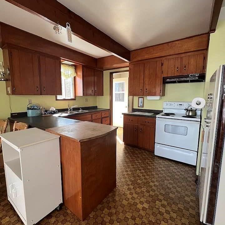 17 Hardwood Lane South Br, Yarmouth, NS B5A 5P9 Zillow