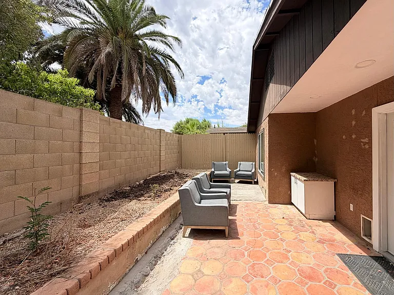 11815 N 65th Dr — Photo 38