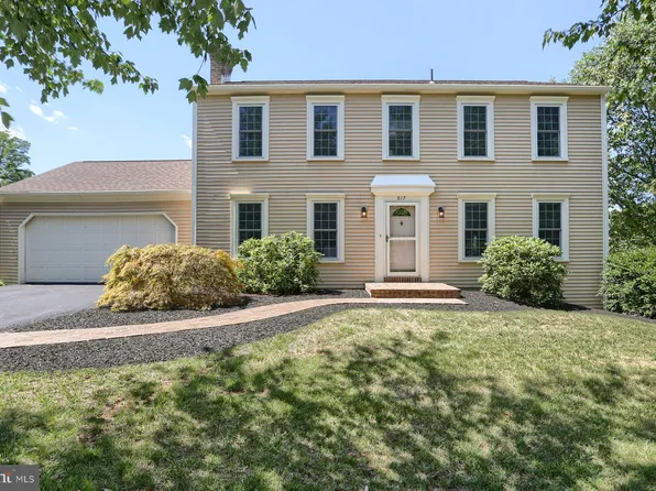 817 Anthony Dr, Mechanicsburg, PA 17050