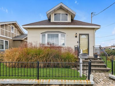 10 3rd St, Rosedale, NY, 11422