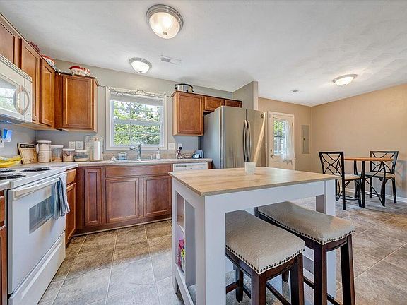 5th image of 6763 Woodcreeper Dr