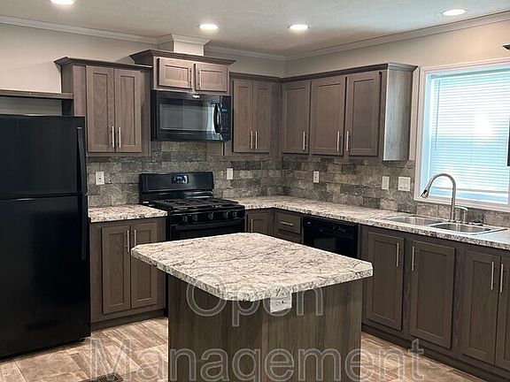 5th image of 825 1st Ave E #215