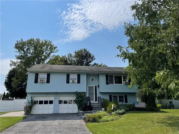 221 Dairy Lane, New Windsor, NY 12553