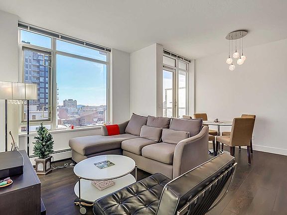 3rd image of 1500 7th St SW #908