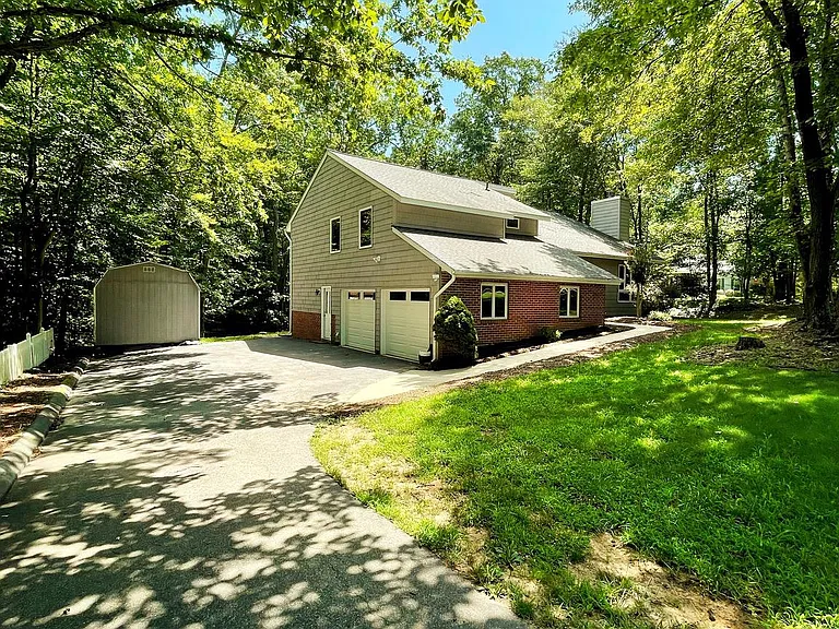 22480 Sparrow Ct — Photo 4