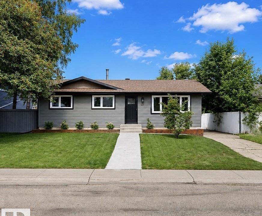 1st image of 67 Menlo Cres