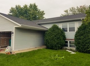 643 Ziegler Dr, Grayslake, IL 60030