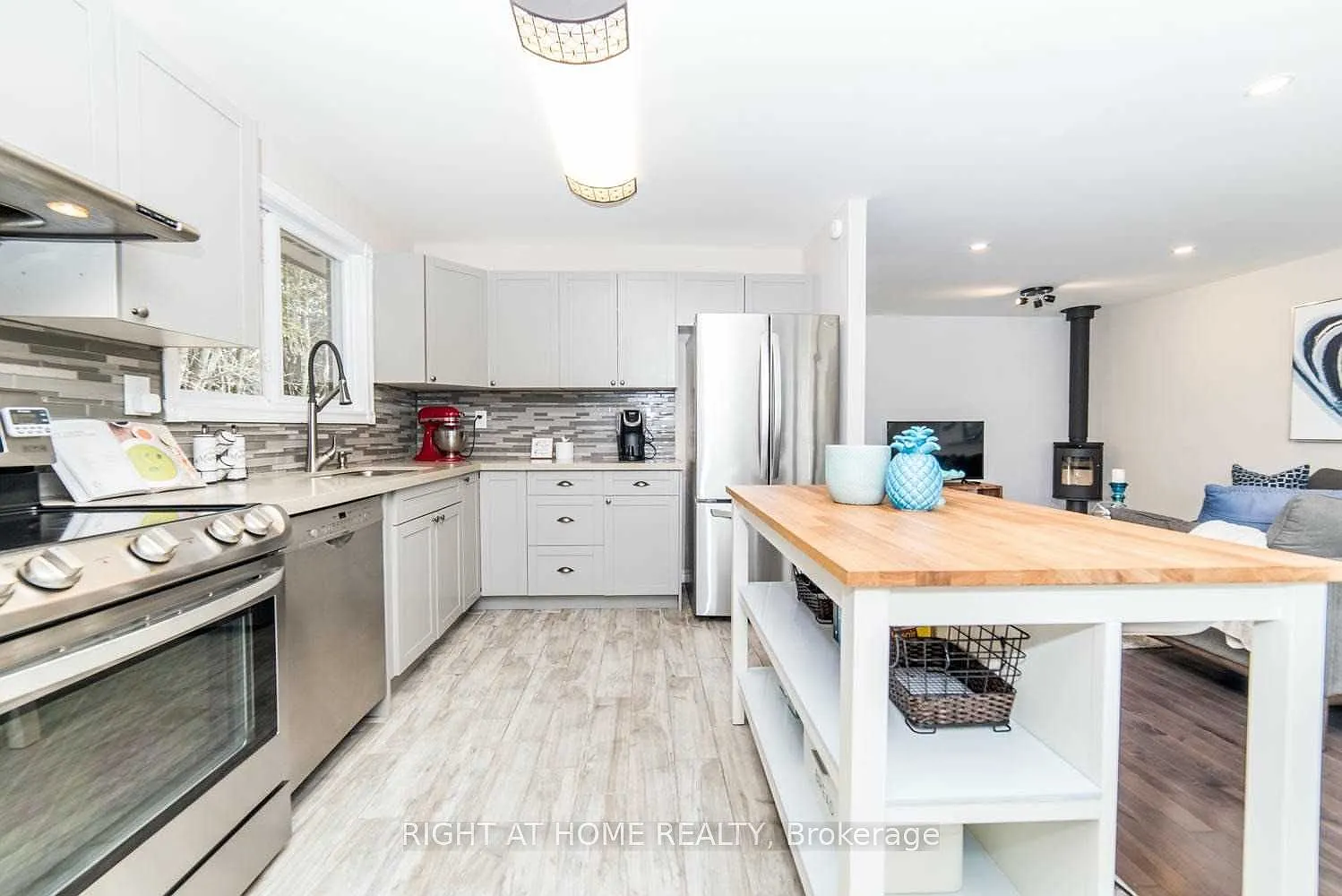 3 bed, $2,600 — Photo 3