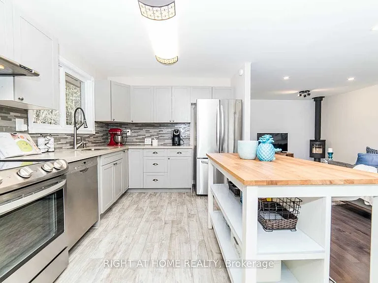 823 Sanok Dr #MAIN — Photo 3