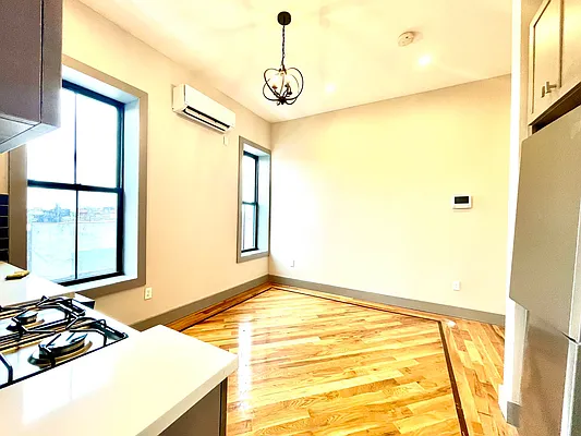 Rented by Doorway NYC, LLC | media 13