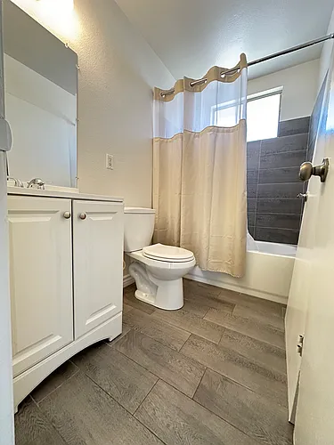 1554 W Ramona Dr #B Photo 1