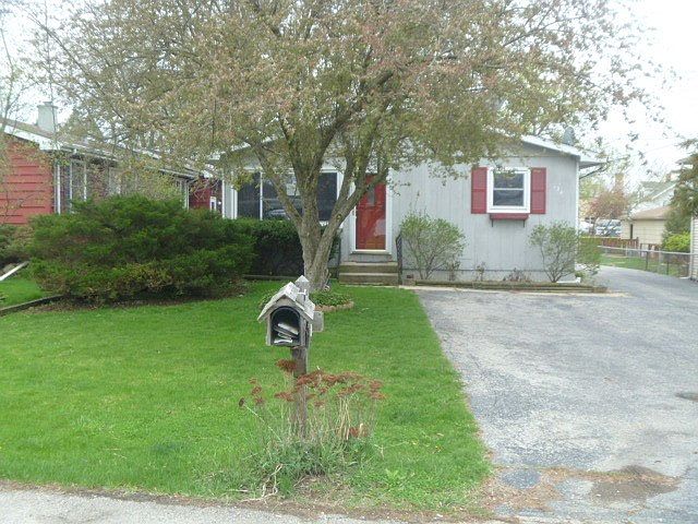 1st image of 120 Oaks Ave