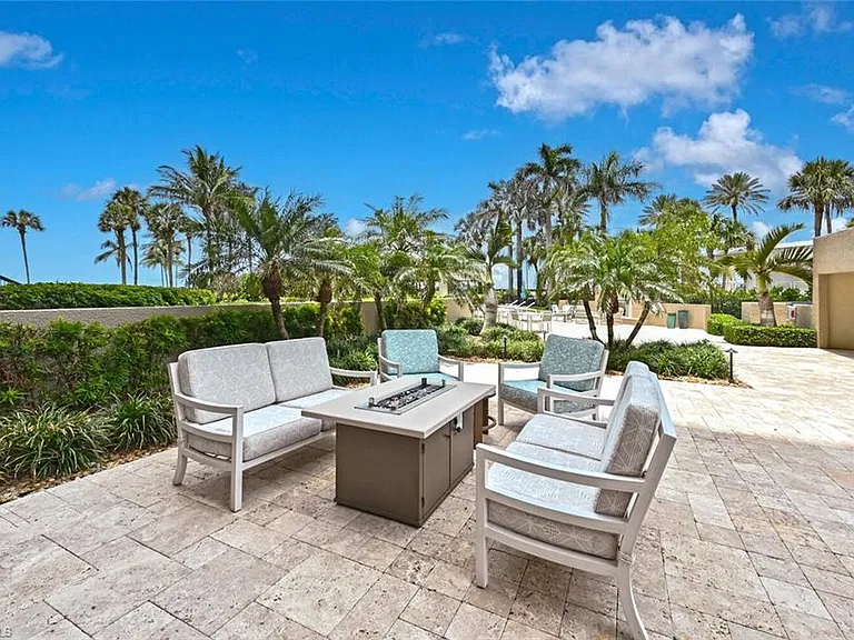 4551 Gulf Shore Blvd N #1001 — Photo 24
