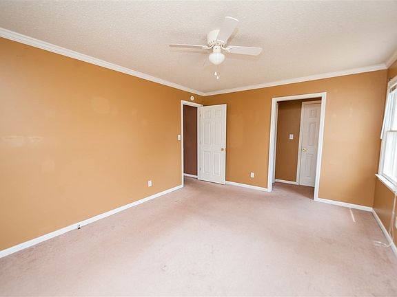 4th image of 107 Millwood Ln