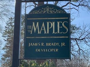 306 Old Country Rd #306, Wenham, MA 01984