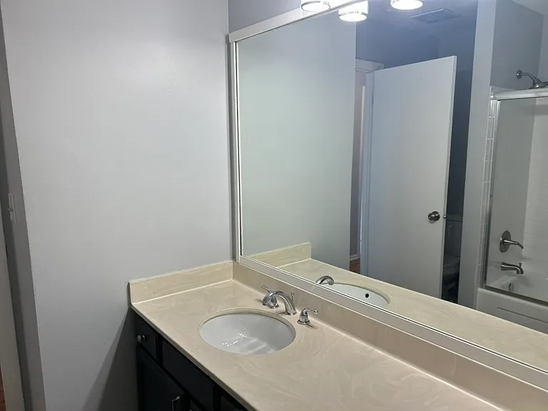 126 Honeysuckle Ct — Photo 12