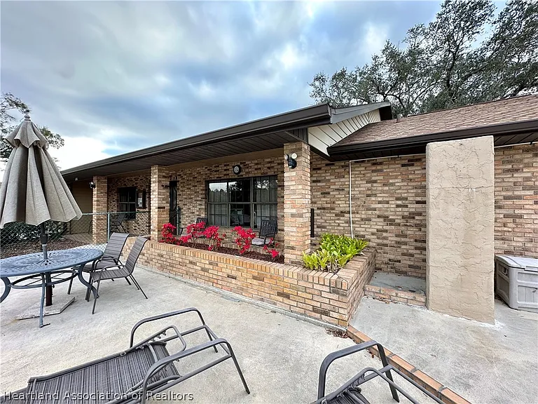 2306 Hidden Creek Cir — Photo 26