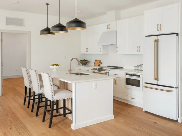 1025 Massachusetts Ave #503, Arlington, MA 02476