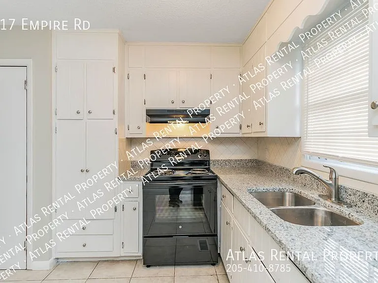 917 Empire Rd — Photo 16