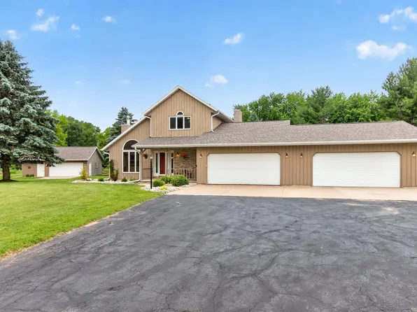 N2935 Valley View Dr, Hortonville, WI 54944