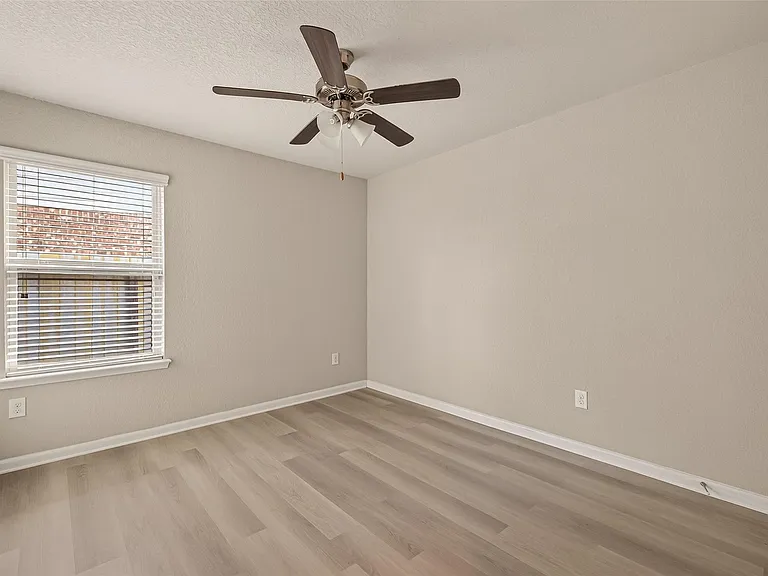 12623 City Village Ln — Photo 32