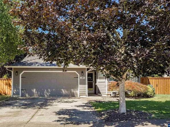 185 SW Applegate Trail Dr, Dallas, OR 97338