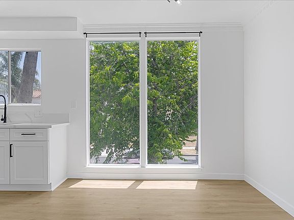 5th image of 1441 S Hayworth Ave APT 5