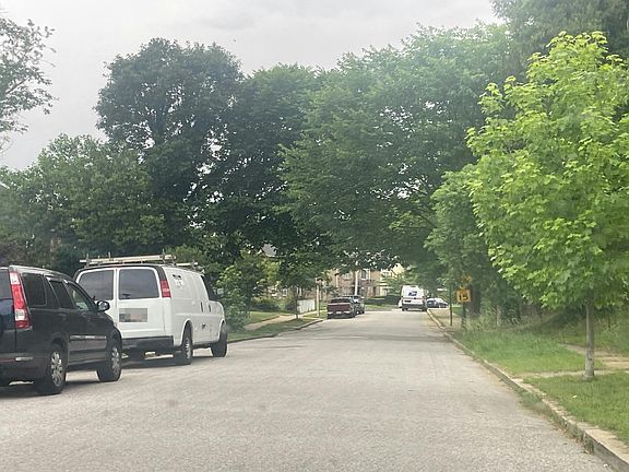 4th image of 4207 Chatham Rd