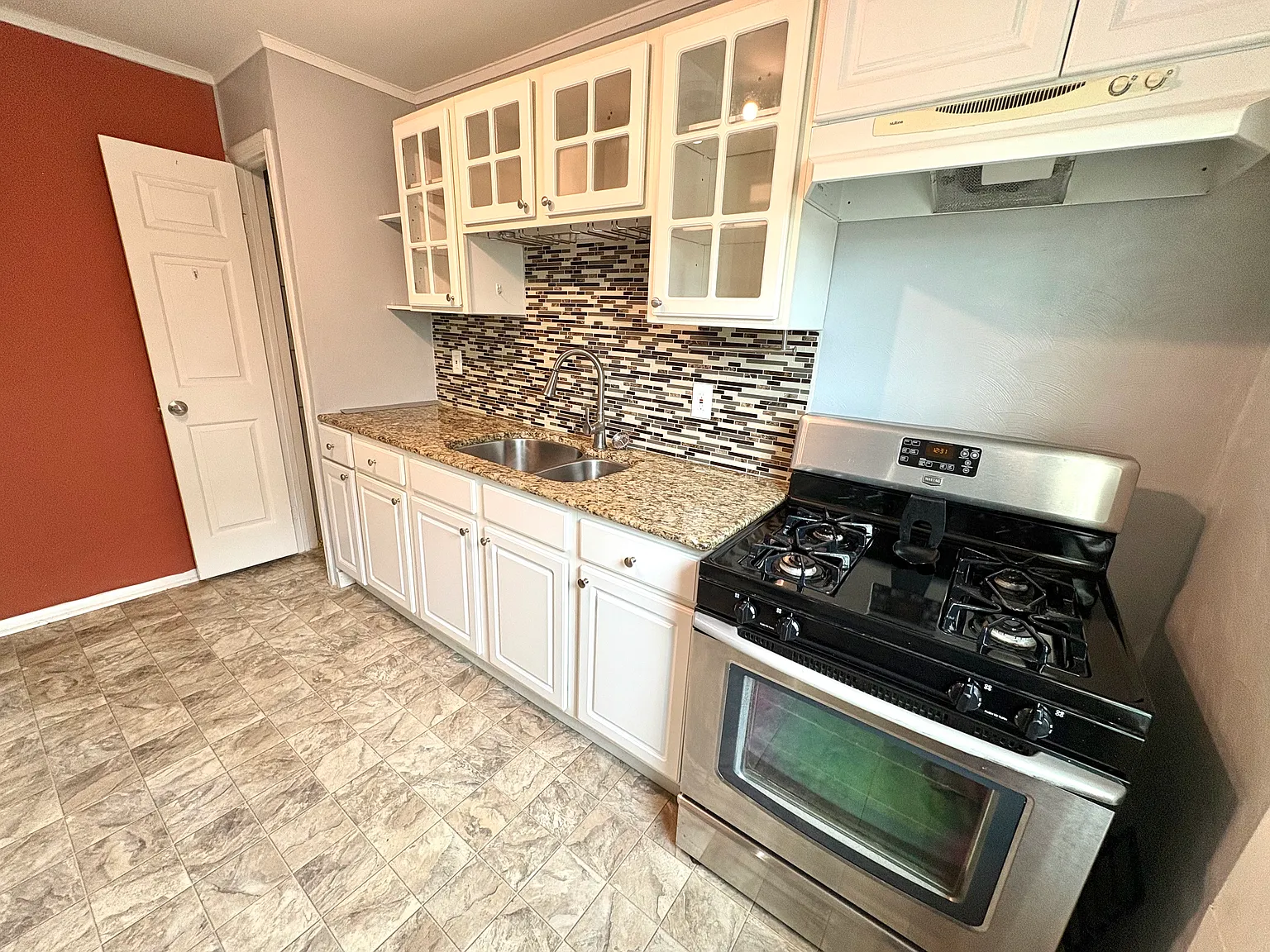 9264 Buckman Ave — Photo 3