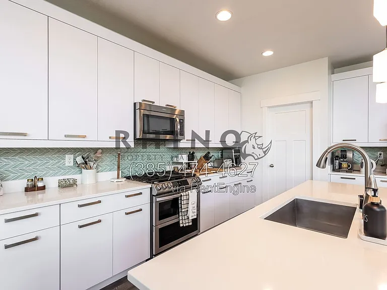 4187 N 900 W — Photo 2