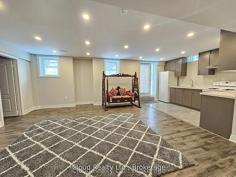 227 Humphrey St — Photo 37