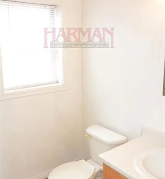 1675 S State St #106 — Photo 6