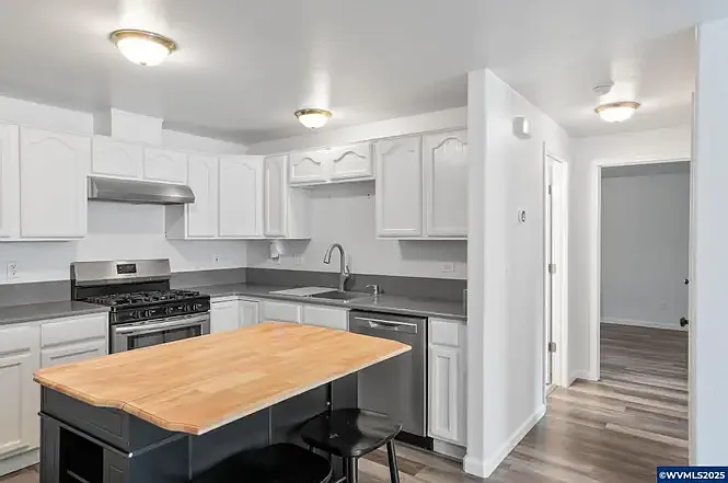 431 Geary St SE — Photo 10
