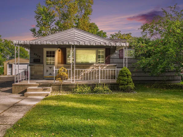 2529 Benedict Ave, South Bend, IN 46615