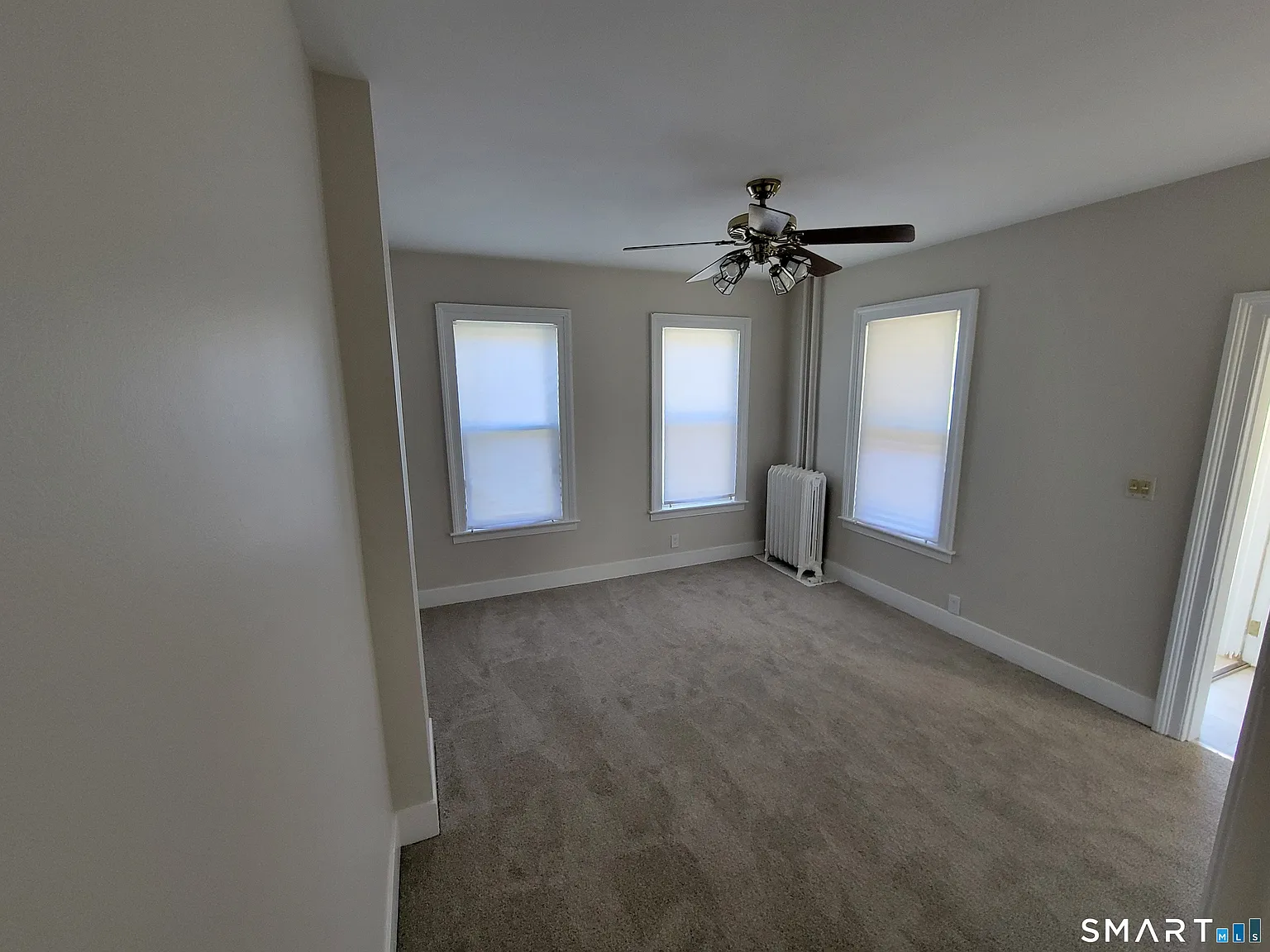 3 bed, 1.5 bath, 1200 sqft, $2,200 — Photo 4