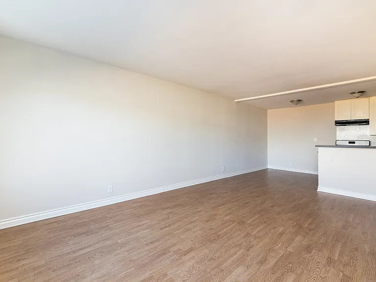 5161 Riverton Ave #104 — Photo 6